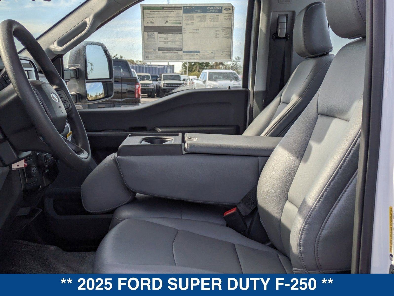 2025 Ford Super Duty F-250 SRW XL