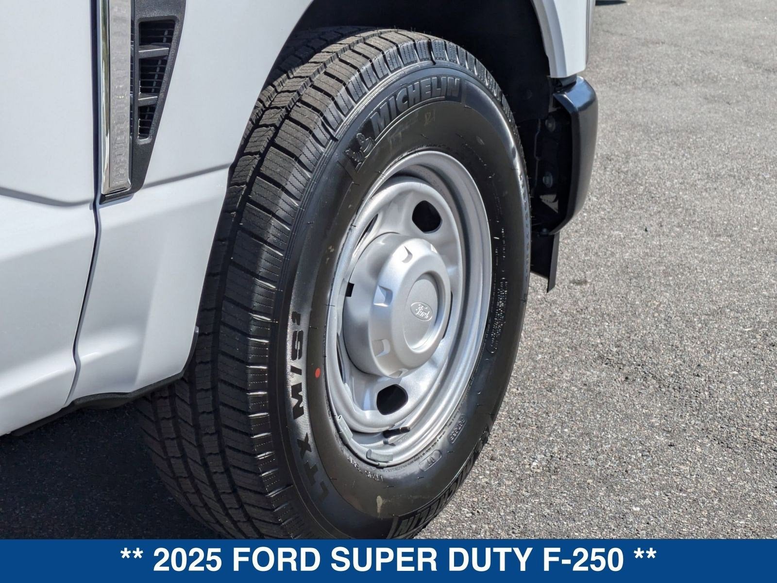 2025 Ford Super Duty F-250 SRW XL