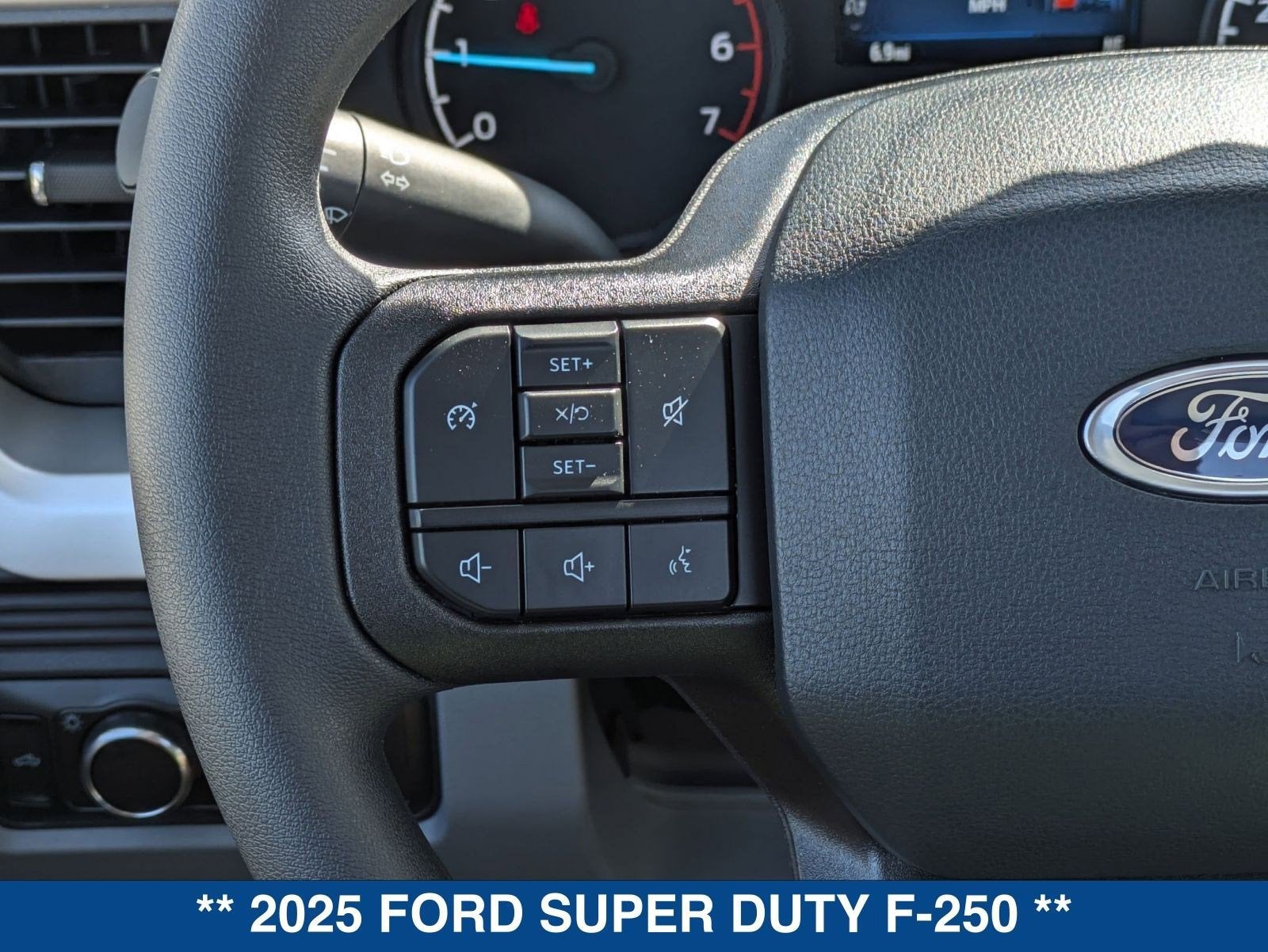 2025 Ford Super Duty F-250 SRW XL