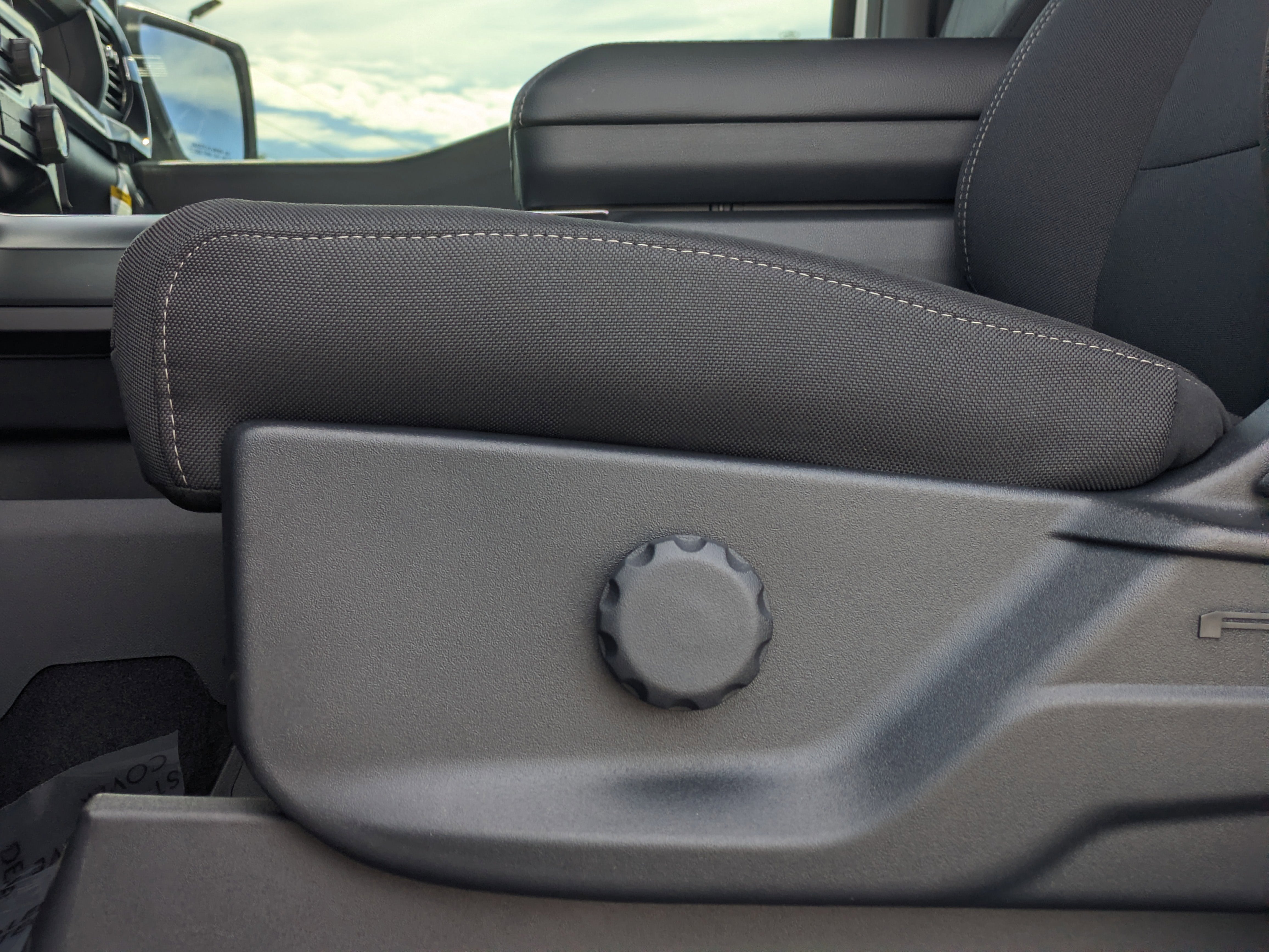 2026 Ford F-150 STX *DISCLOSER*