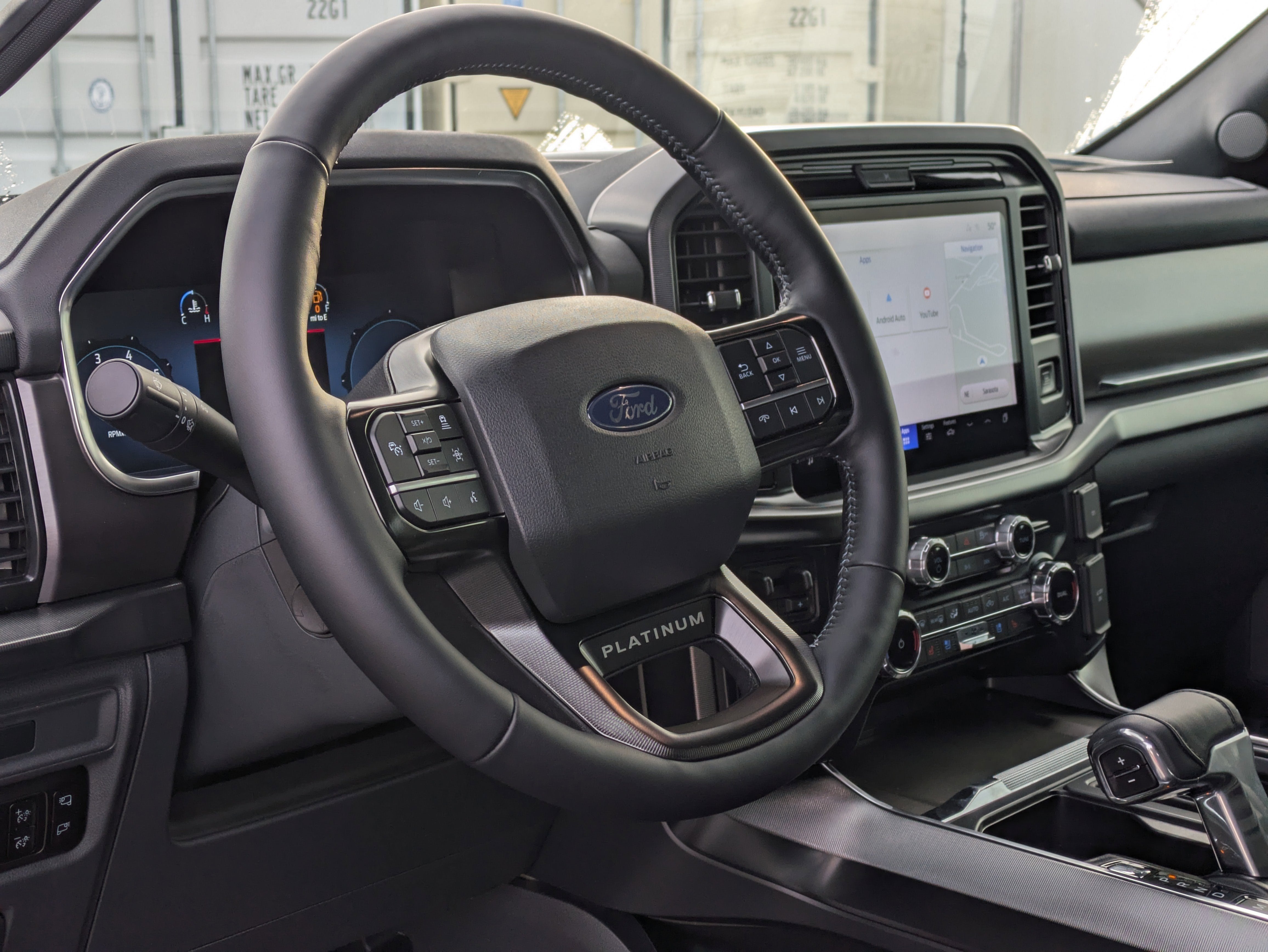 2025 Ford F-150 Platinum
