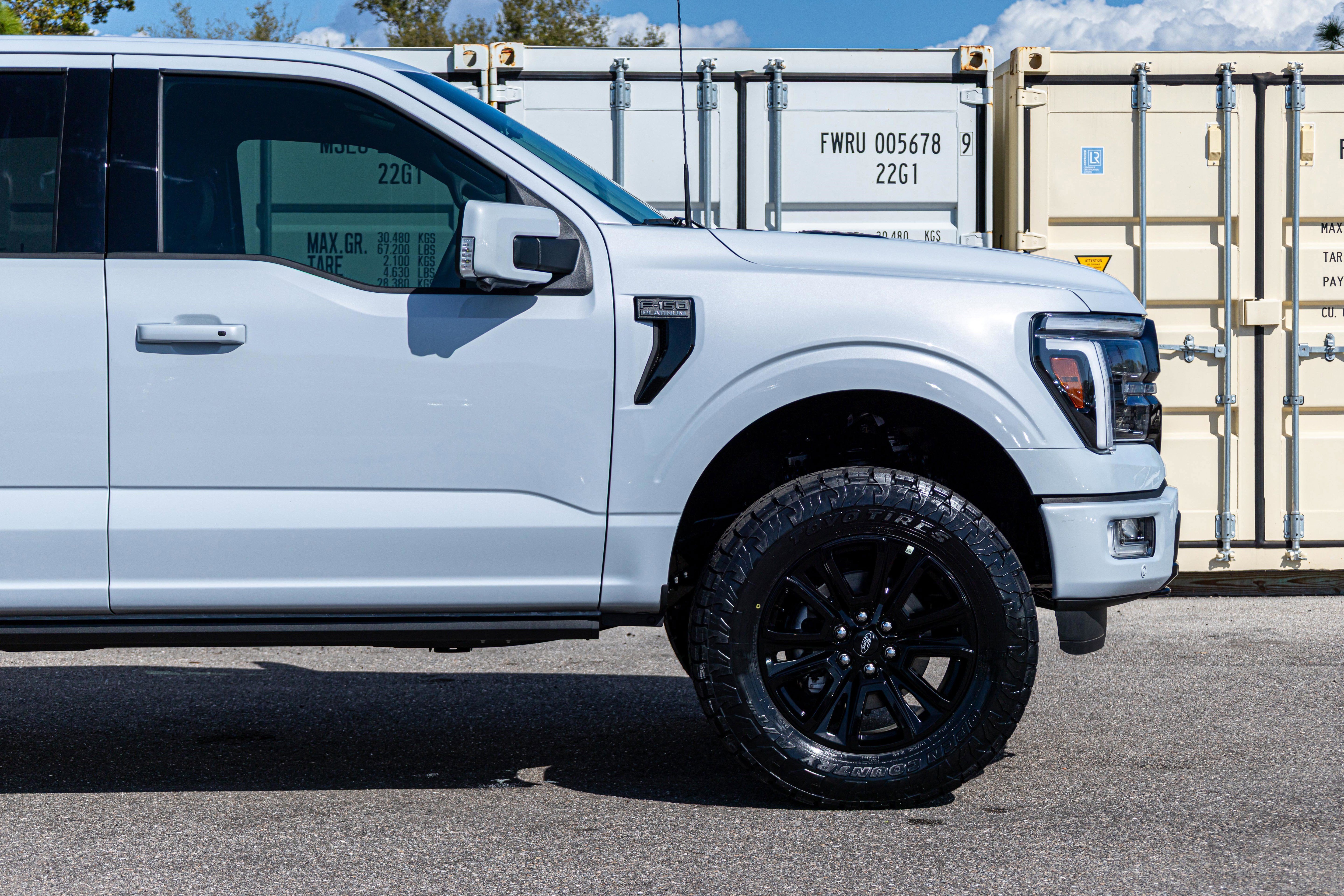 2025 Ford F-150 Platinum