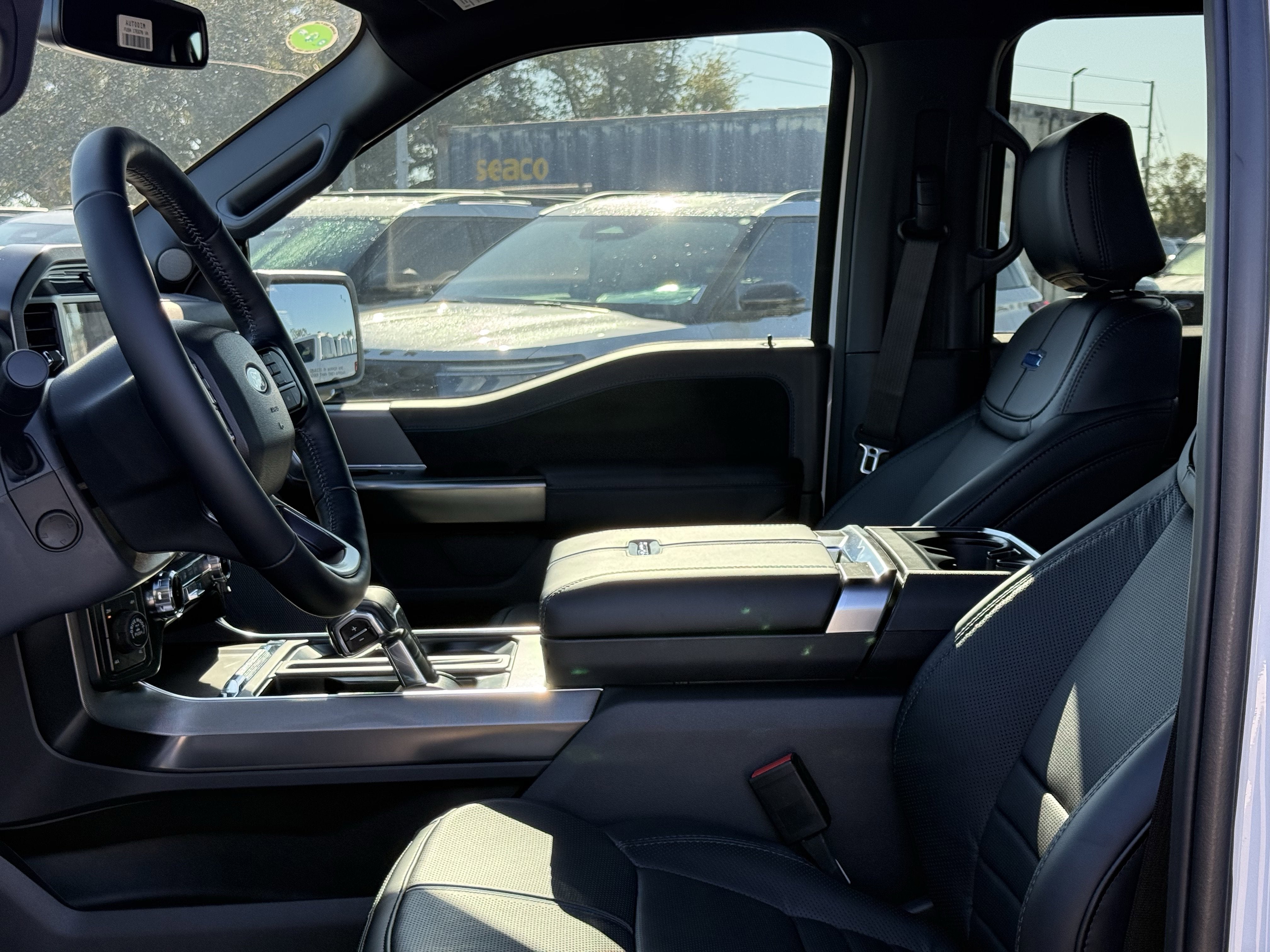 2025 Ford F-150 Platinum