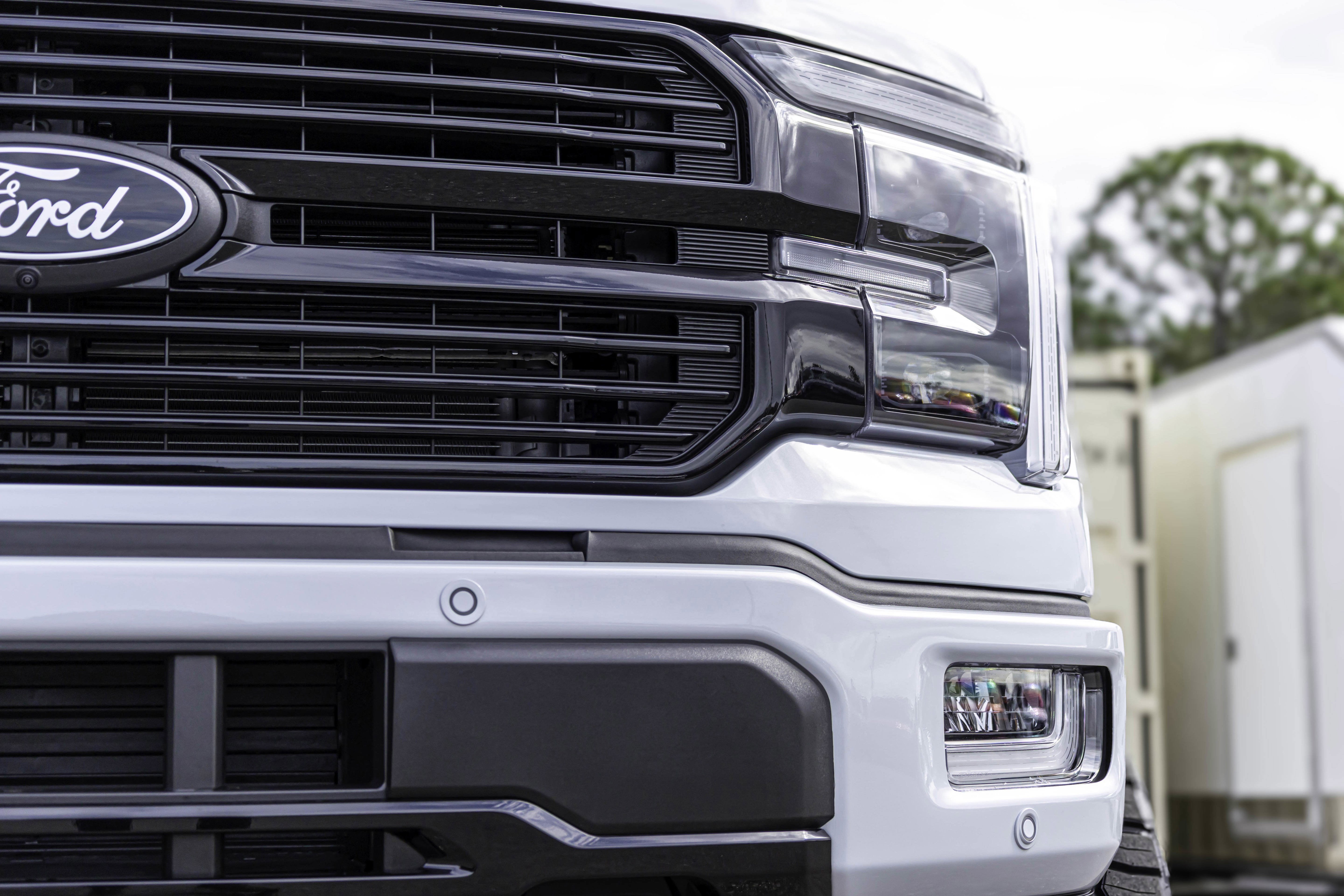 2025 Ford F-150 Platinum
