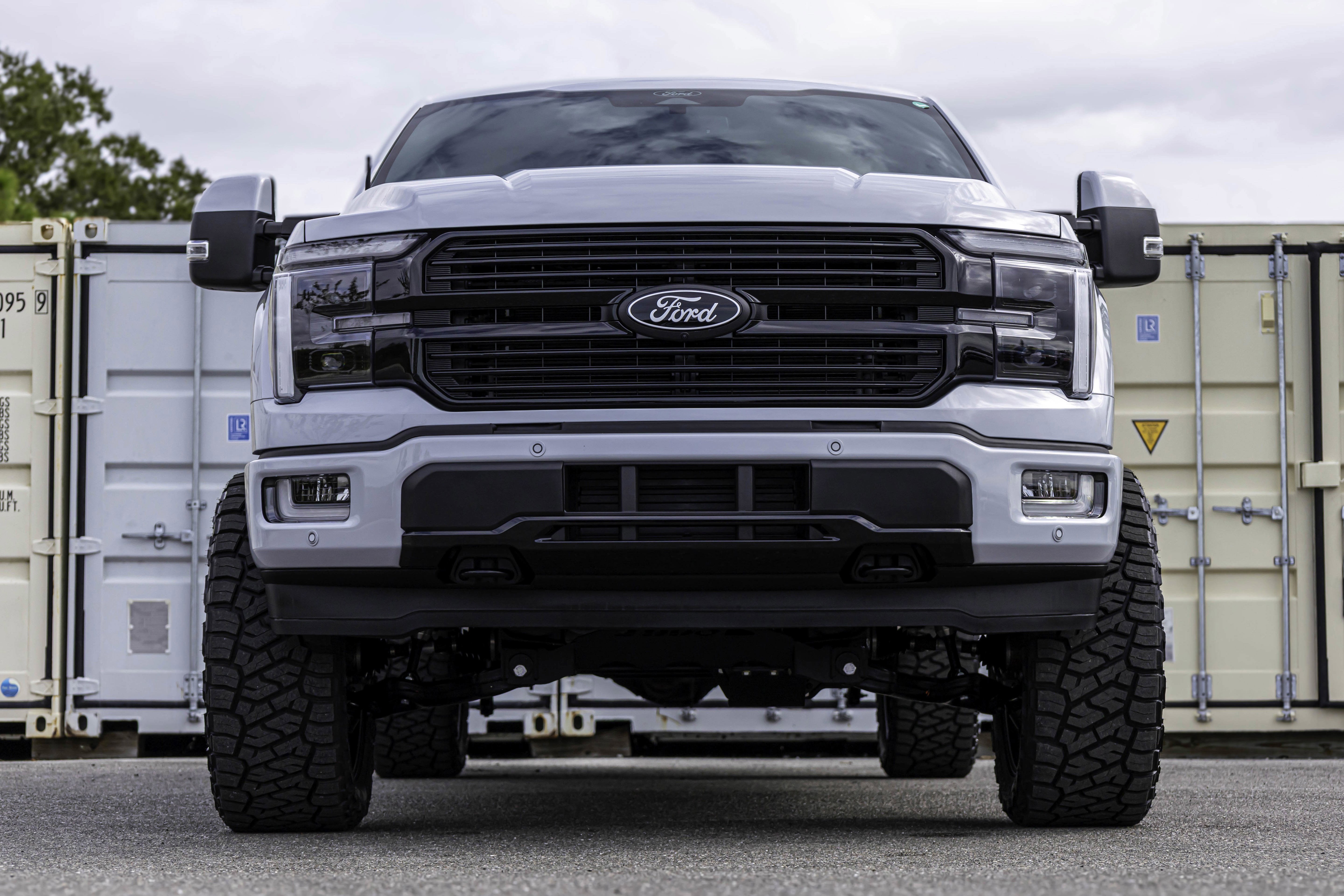 2025 Ford F-150 Platinum