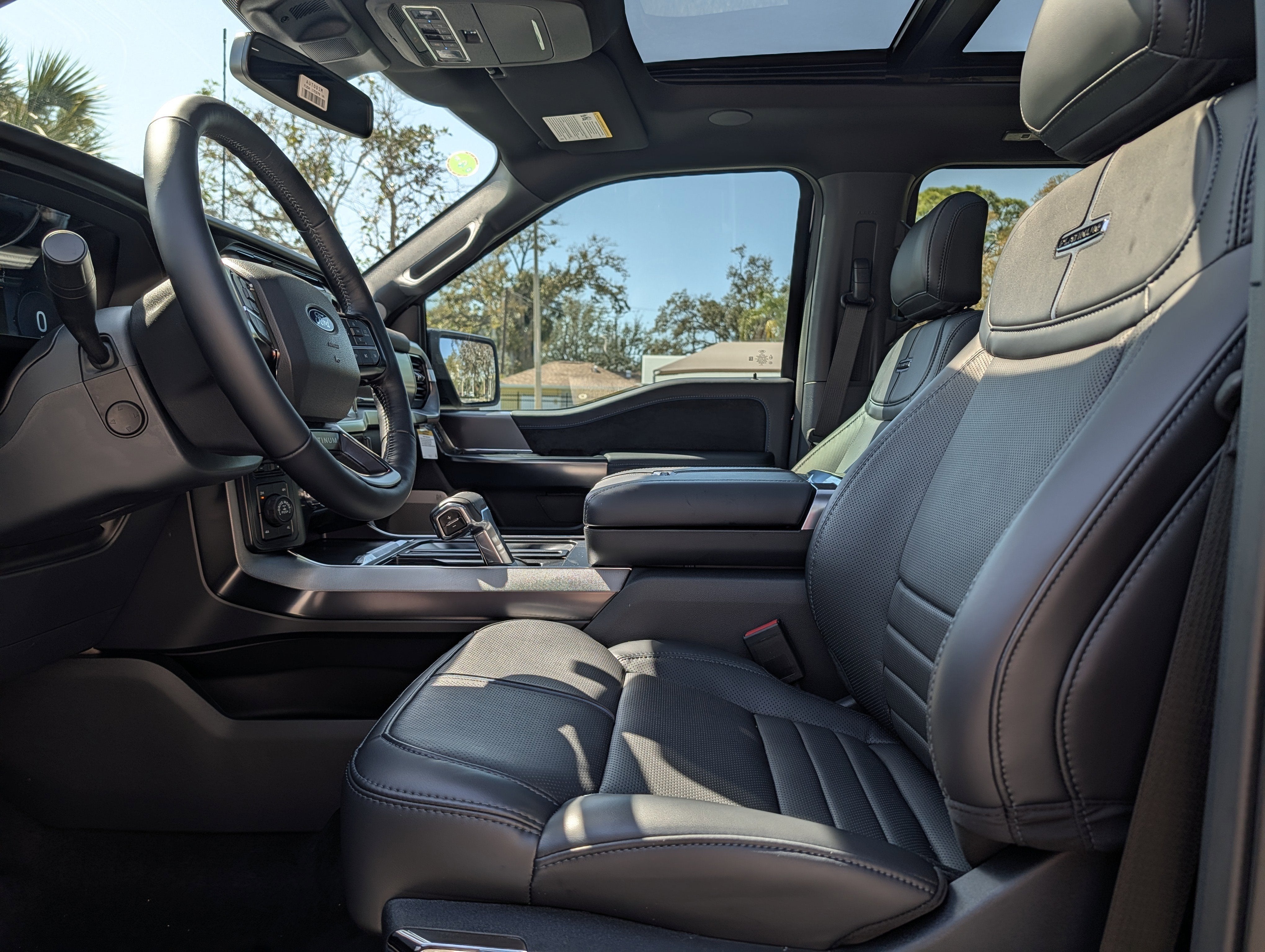 2025 Ford F-150 Platinum