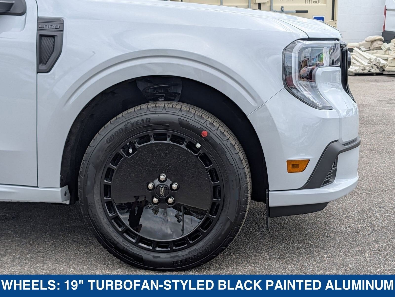 2026 Ford Maverick Lobo Standard